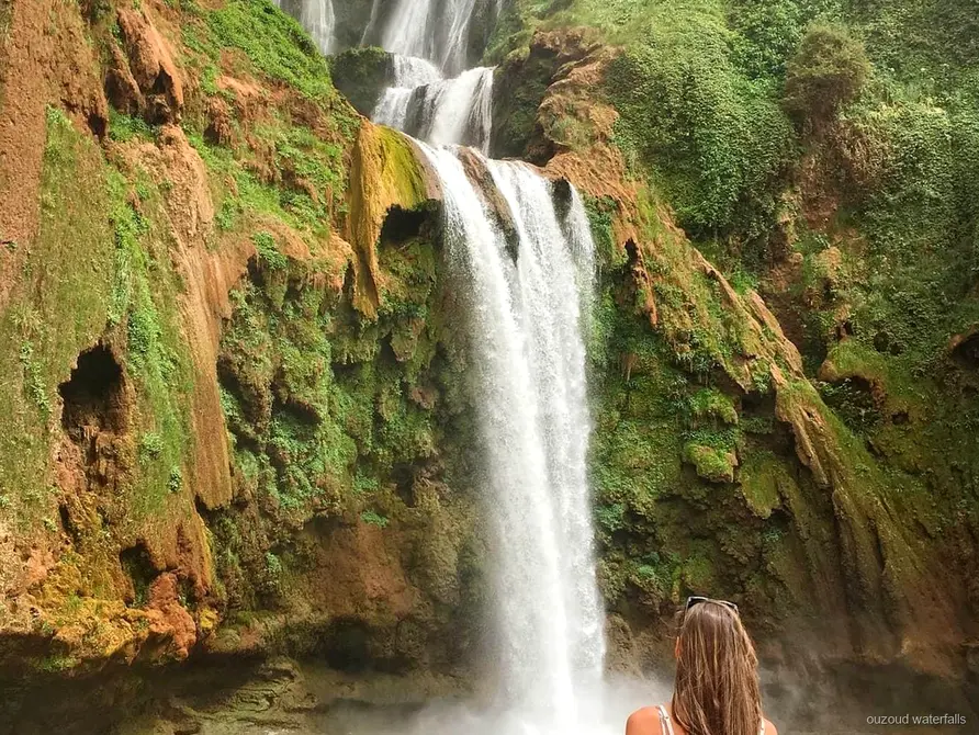 Terrazza per il pranzo berbero nell'escursione in piccolo gruppo tutto incluso alle Cascate di Ouzoud